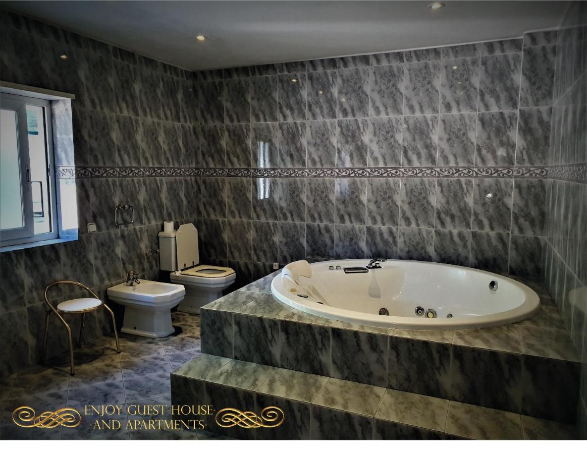 Enjoy Guest House Gmr Guimaraes Ngoại thất bức ảnh