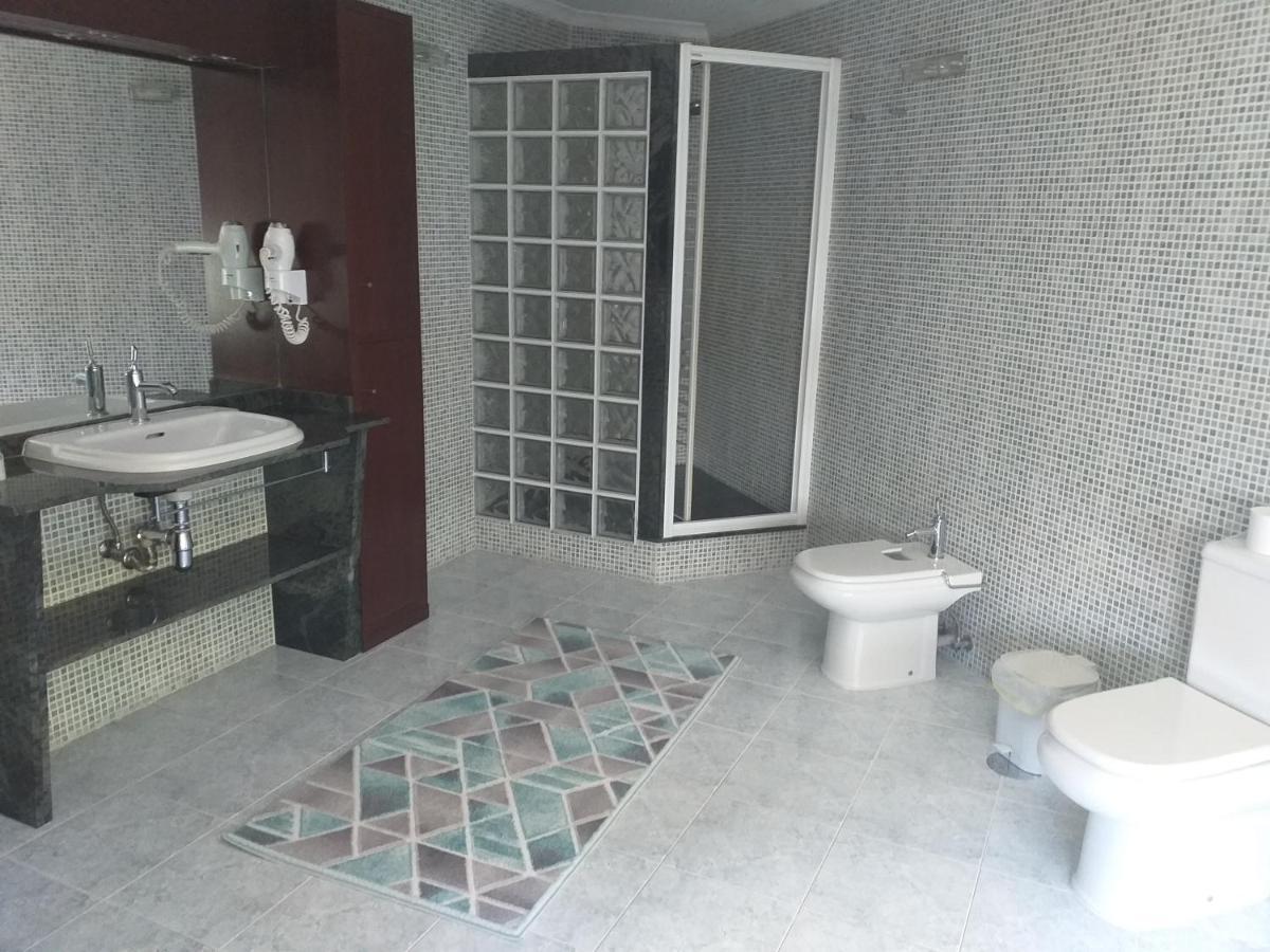 Enjoy Guest House Gmr Guimaraes Ngoại thất bức ảnh