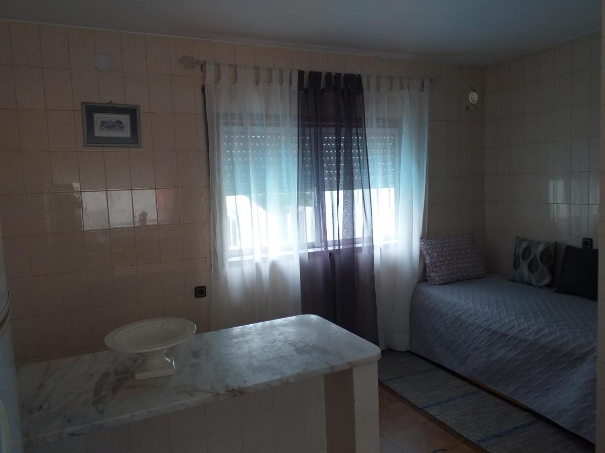 Enjoy Guest House Gmr Guimaraes Ngoại thất bức ảnh